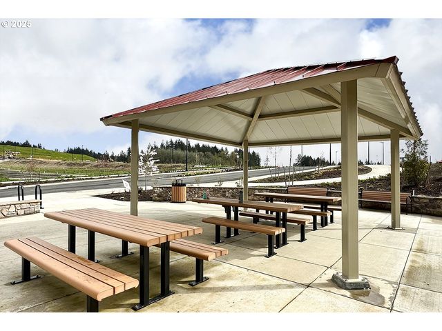 16858 Sw LEAF Ln, Tigard, OR 97224