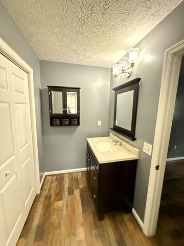 514 E Hogan St, Tullahoma, TN 37388