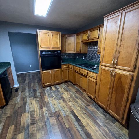 514 E Hogan St, Tullahoma, TN 37388