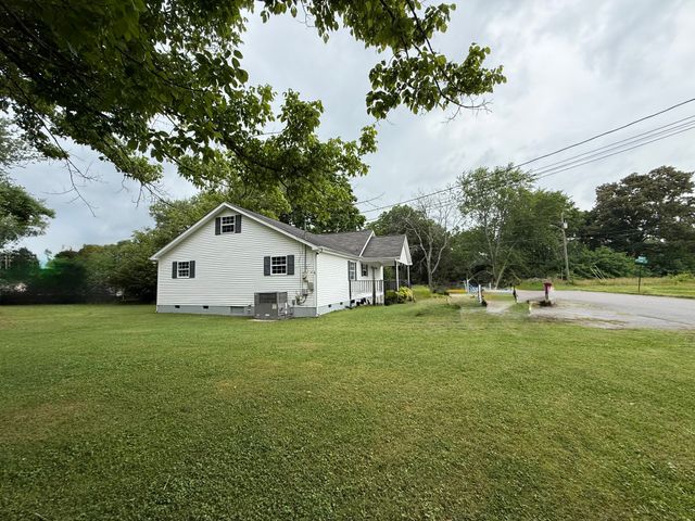 514 E Hogan St, Tullahoma, TN 37388
