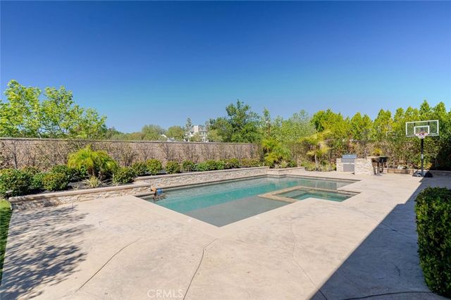 10949 Cartwright Drive, Chatsworth, CA 91311