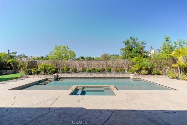 10949 Cartwright Drive, Chatsworth, CA 91311