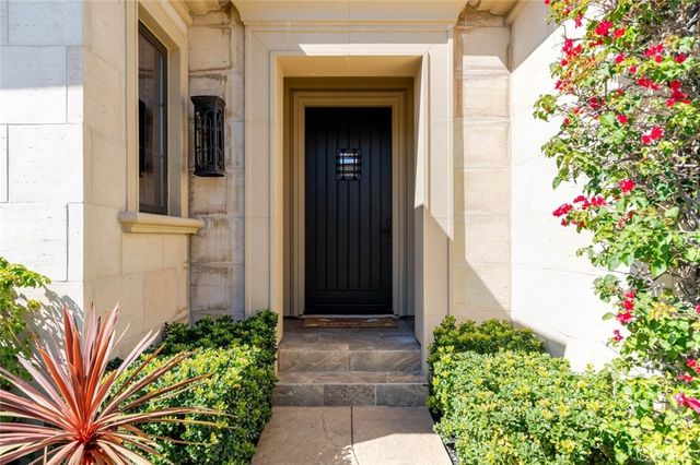 10949 Cartwright Drive, Chatsworth, CA 91311