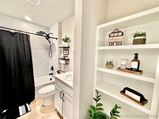 10206 E 132nd Street S, Bixby, OK 74014