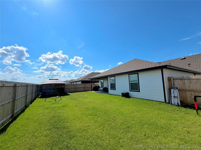 10206 E 132nd Street S, Bixby, OK 74014