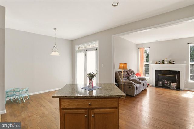 334 LANTERN LN, Chambersburg, PA 17201