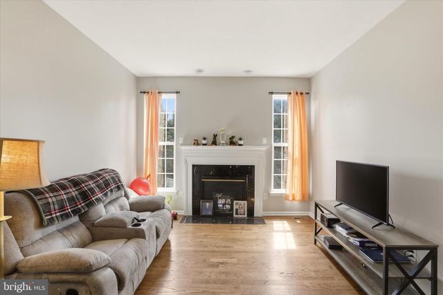334 LANTERN LN, Chambersburg, PA 17201