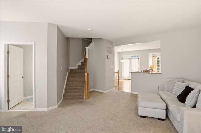 334 LANTERN LN, Chambersburg, PA 17201