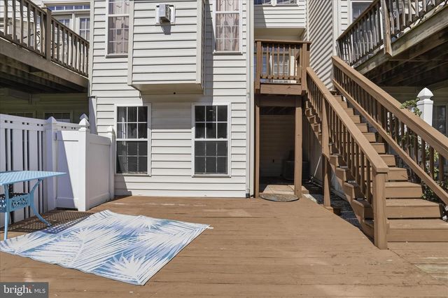 334 LANTERN LN, Chambersburg, PA 17201