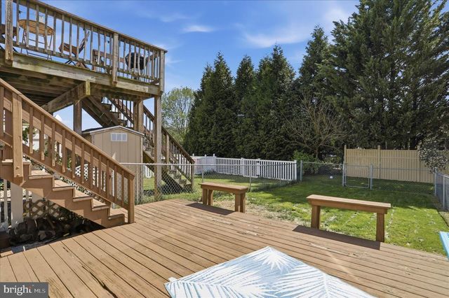 334 LANTERN LN, Chambersburg, PA 17201