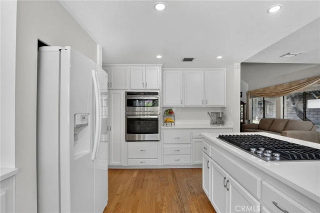 19233 Mayall Street, Northridge, CA 91324