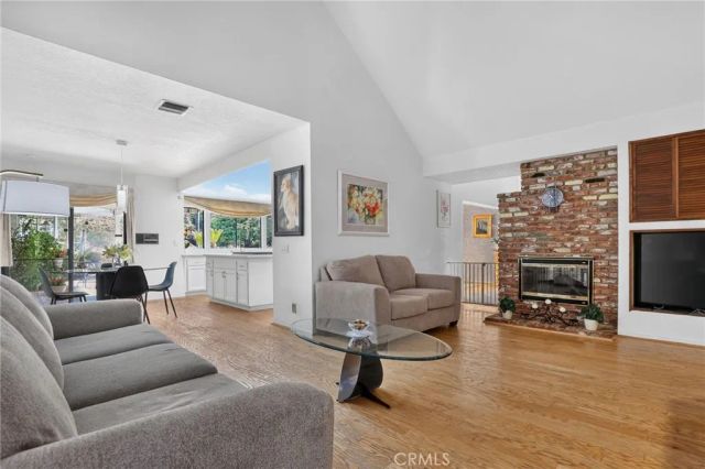 19233 Mayall Street, Northridge, CA 91324