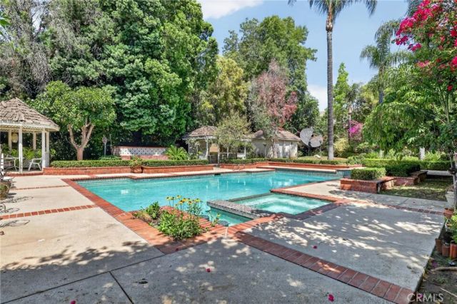 19233 Mayall Street, Northridge, CA 91324