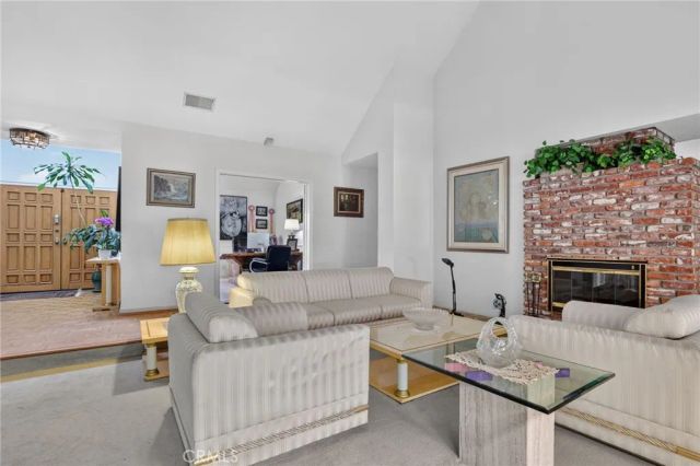 19233 Mayall Street, Northridge, CA 91324
