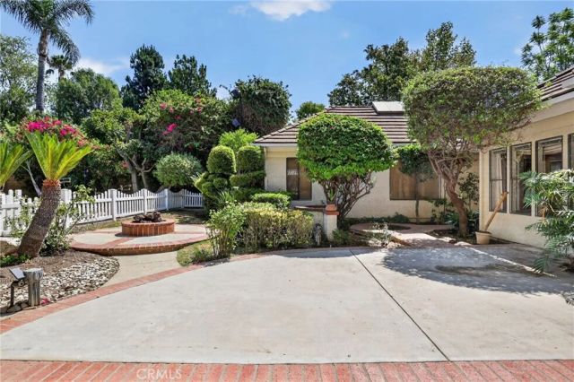 19233 Mayall Street, Northridge, CA 91324