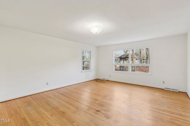 209 High House Road, Cary, NC 27513