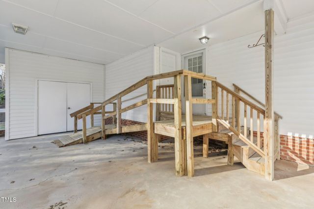 209 High House Road, Cary, NC 27513