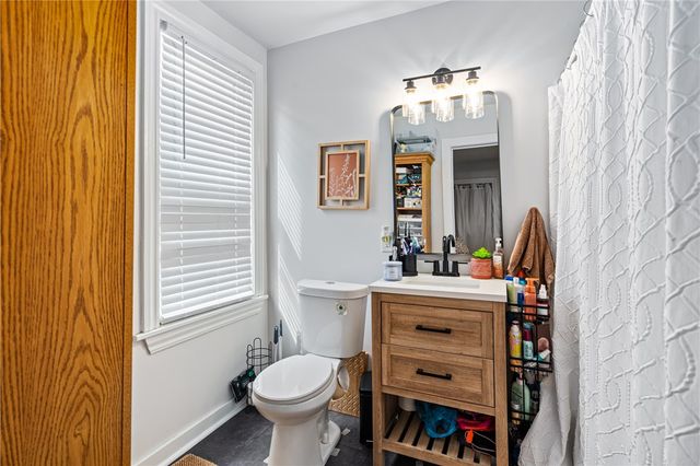 3206 Dobson St, Polish Hill, PA 15219