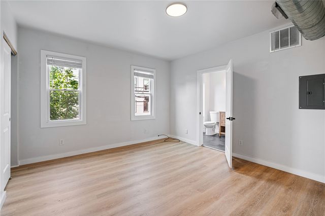 3206 Dobson St, Polish Hill, PA 15219