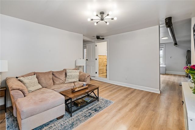 3206 Dobson St, Polish Hill, PA 15219