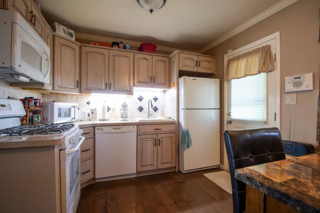 1852 W 23RD Street, Erie, PA 16502