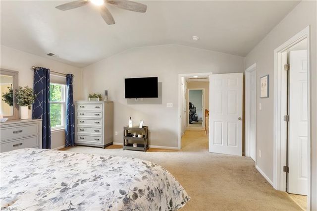 316 Vista Point DR, Hampton, VA 23666