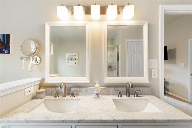 316 Vista Point DR, Hampton, VA 23666