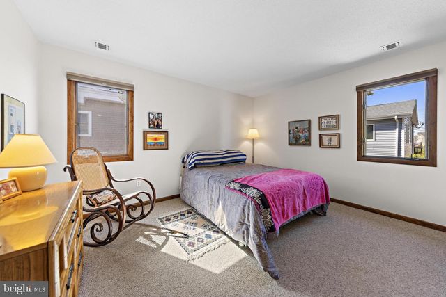 6 W CULVER AVE, Long Beach Township, NJ 08008