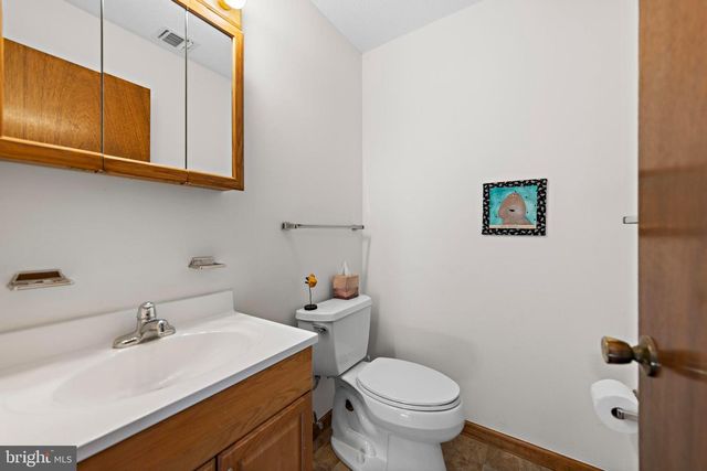 6 W CULVER AVE, Long Beach Township, NJ 08008