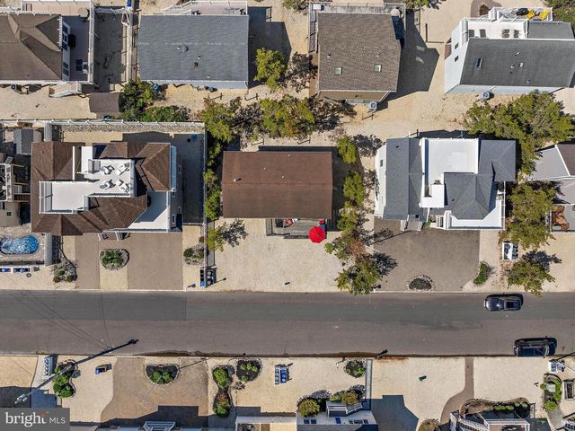 6 W CULVER AVE, Long Beach Township, NJ 08008
