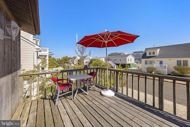 6 W CULVER AVE, Long Beach Township, NJ 08008