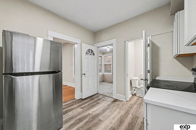 1214 S 25 Avenue, Omaha, NE 68105