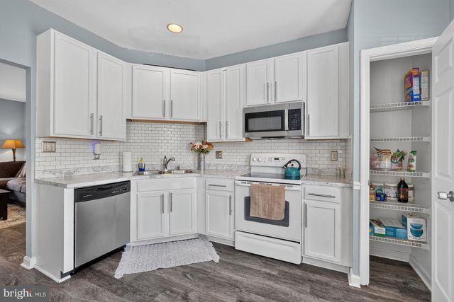 8328 GREEN GRASS RD, Laurel, MD 20724
