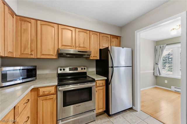 8210 Deepwood Boulevard 7, Mentor, OH 44060