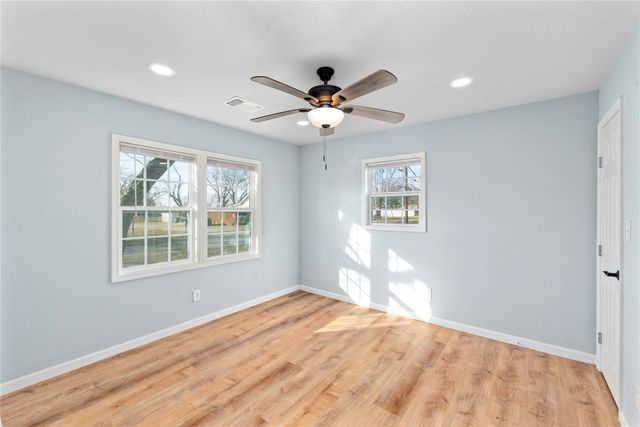 403 5th Street, Blanket, TX 76432