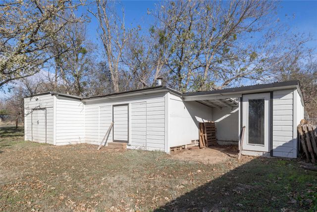 403 5th Street, Blanket, TX 76432