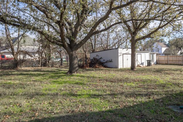 403 5th Street, Blanket, TX 76432