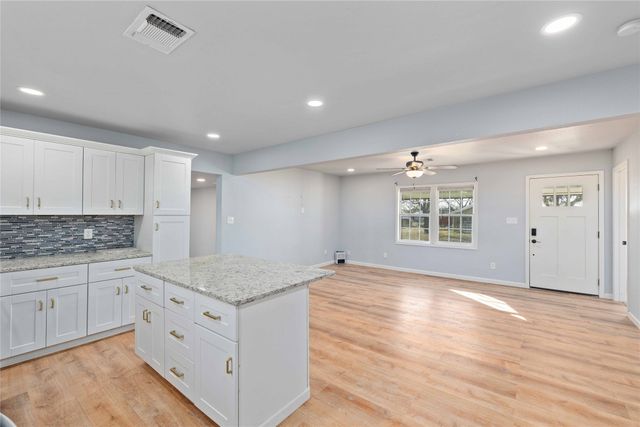 403 5th Street, Blanket, TX 76432