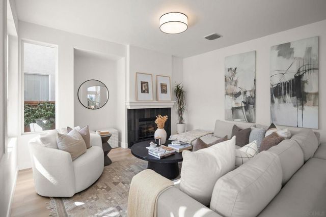 5155 Ruette De Mer, San Diego, CA 92130