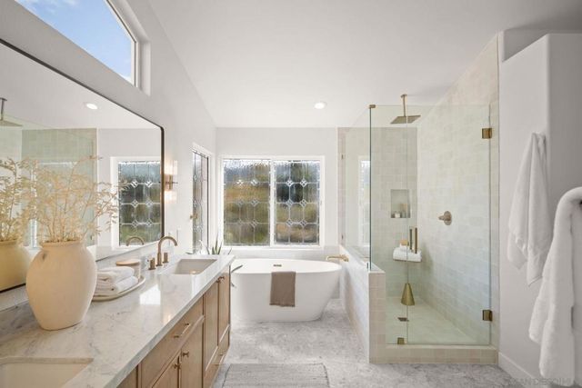 5155 Ruette De Mer, San Diego, CA 92130