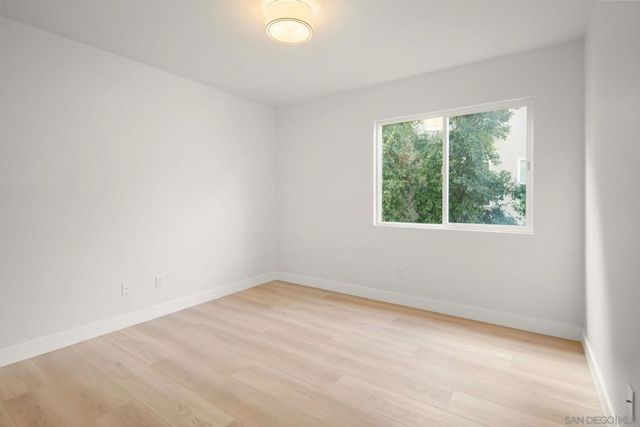 5155 Ruette De Mer, San Diego, CA 92130