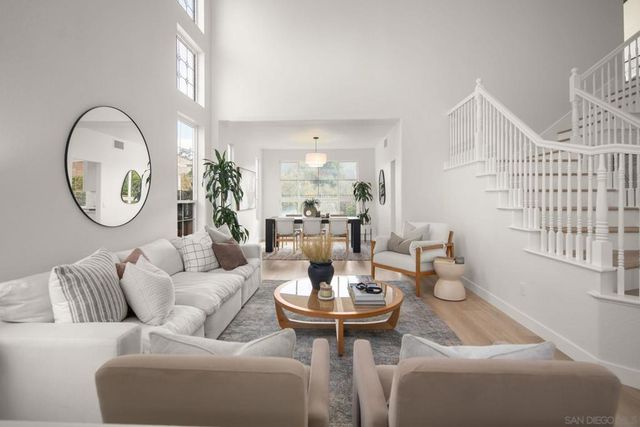 5155 Ruette De Mer, San Diego, CA 92130