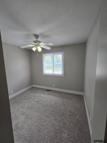 13612 Birchwood Avenue, Omaha, NE 68137
