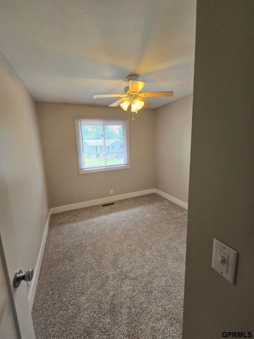 13612 Birchwood Avenue, Omaha, NE 68137