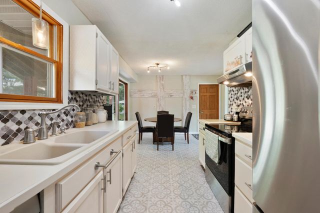 625 119th Avenue NE, Blaine, MN 55434