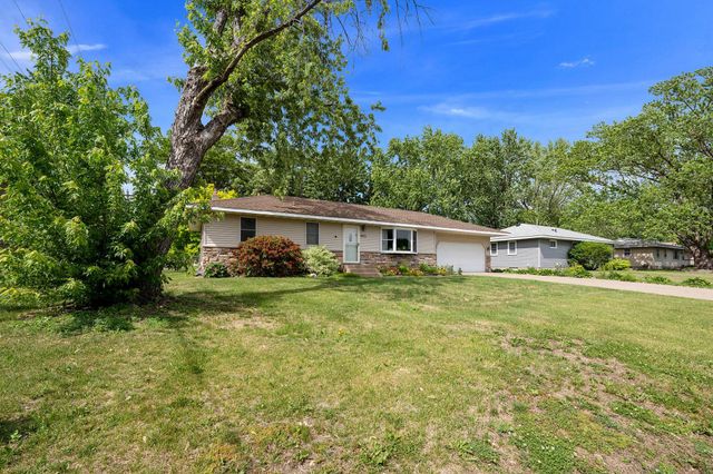 625 119th Avenue NE, Blaine, MN 55434