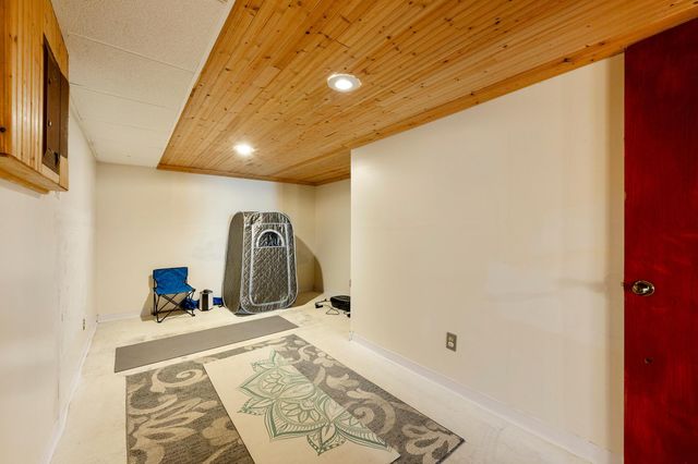 625 119th Avenue NE, Blaine, MN 55434