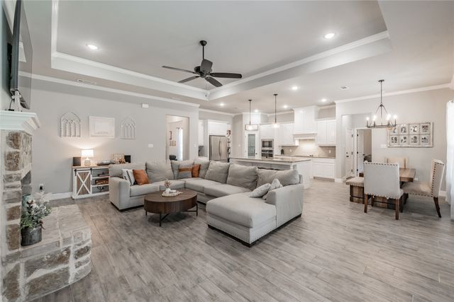 4033 Overlook Way, Weatherford, TX 76085