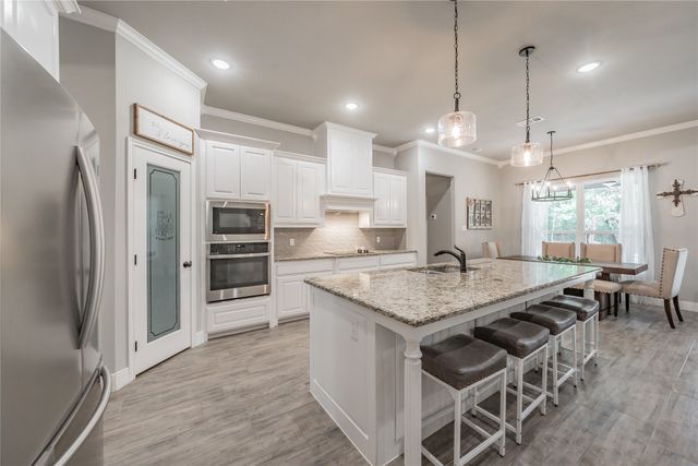 4033 Overlook Way, Weatherford, TX 76085