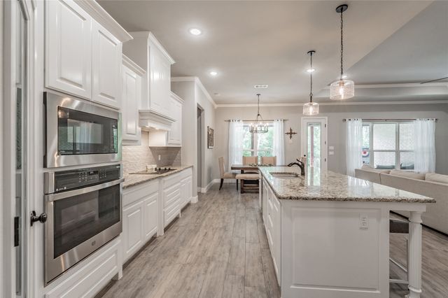 4033 Overlook Way, Weatherford, TX 76085